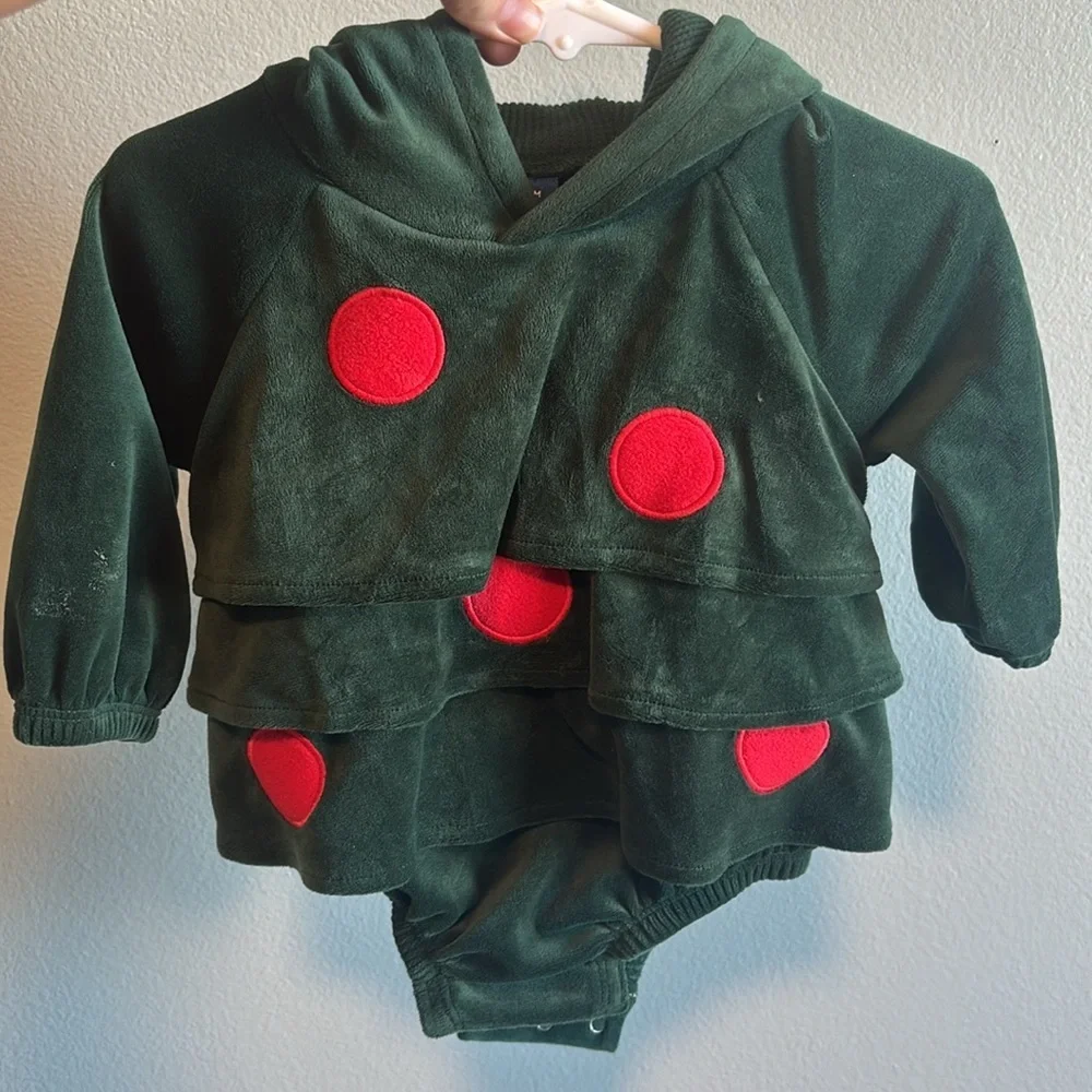 Old Navy Christmas Tree Costume for Baby- RARE